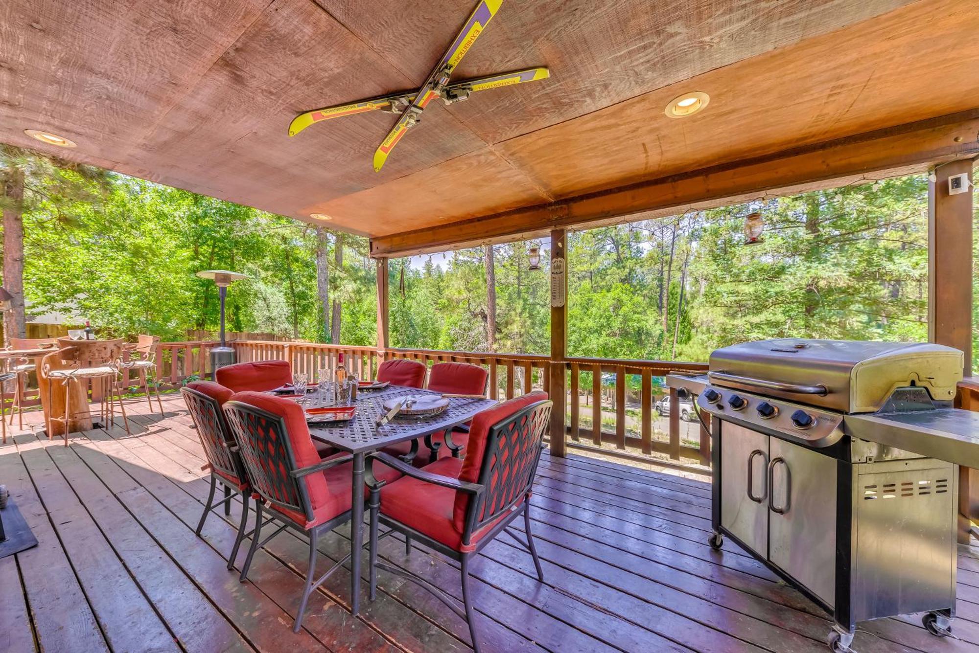 Unique Bear Country Cabin In Ruidoso With Hot Tub! المظهر الخارجي الصورة